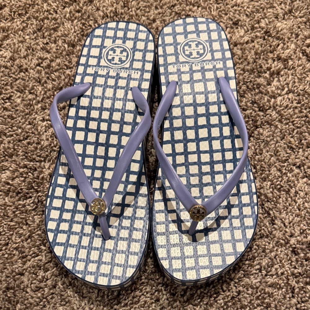 Tory Burch Black and Cream Geometric Sandals